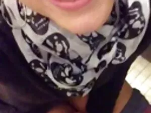ドイツの女優は、肛門部へのアクセスを求め ...