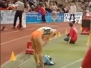 おじいちゃんはディックに腹を置く エロ  ...
